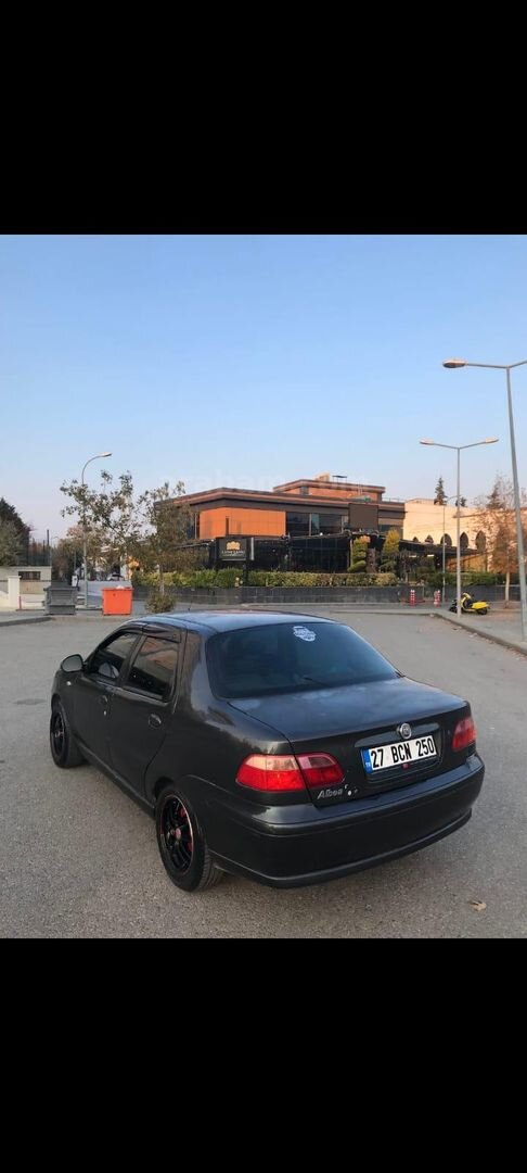 Sahibinden Fiat Albea 1.4 Fire Dynamic 2011 Model Gaziantep 240.000 km Siyah 4