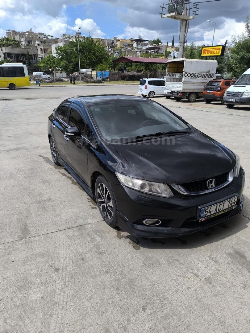 Sahibinden Honda Civic 1.6i VTEC Eco Elegance 2015 Model Bursa 181.000 km Siyah 3