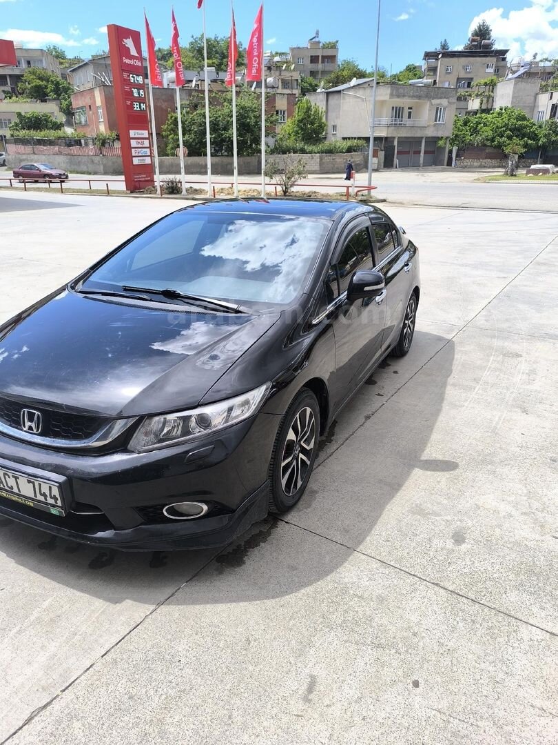 Sahibinden Honda Civic 1.6i VTEC Eco Elegance 2015 Model Bursa 181.000 km Siyah 2