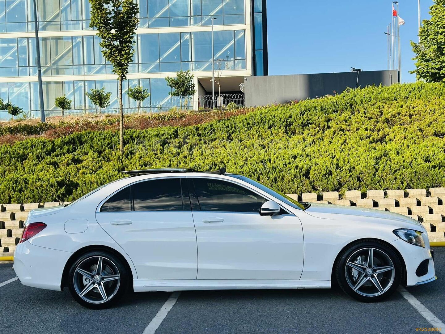 Galeriden Mercedes - Benz C 200 d BlueTEC AMG 2017 Model Kocaeli 170.000 km Beyaz 7