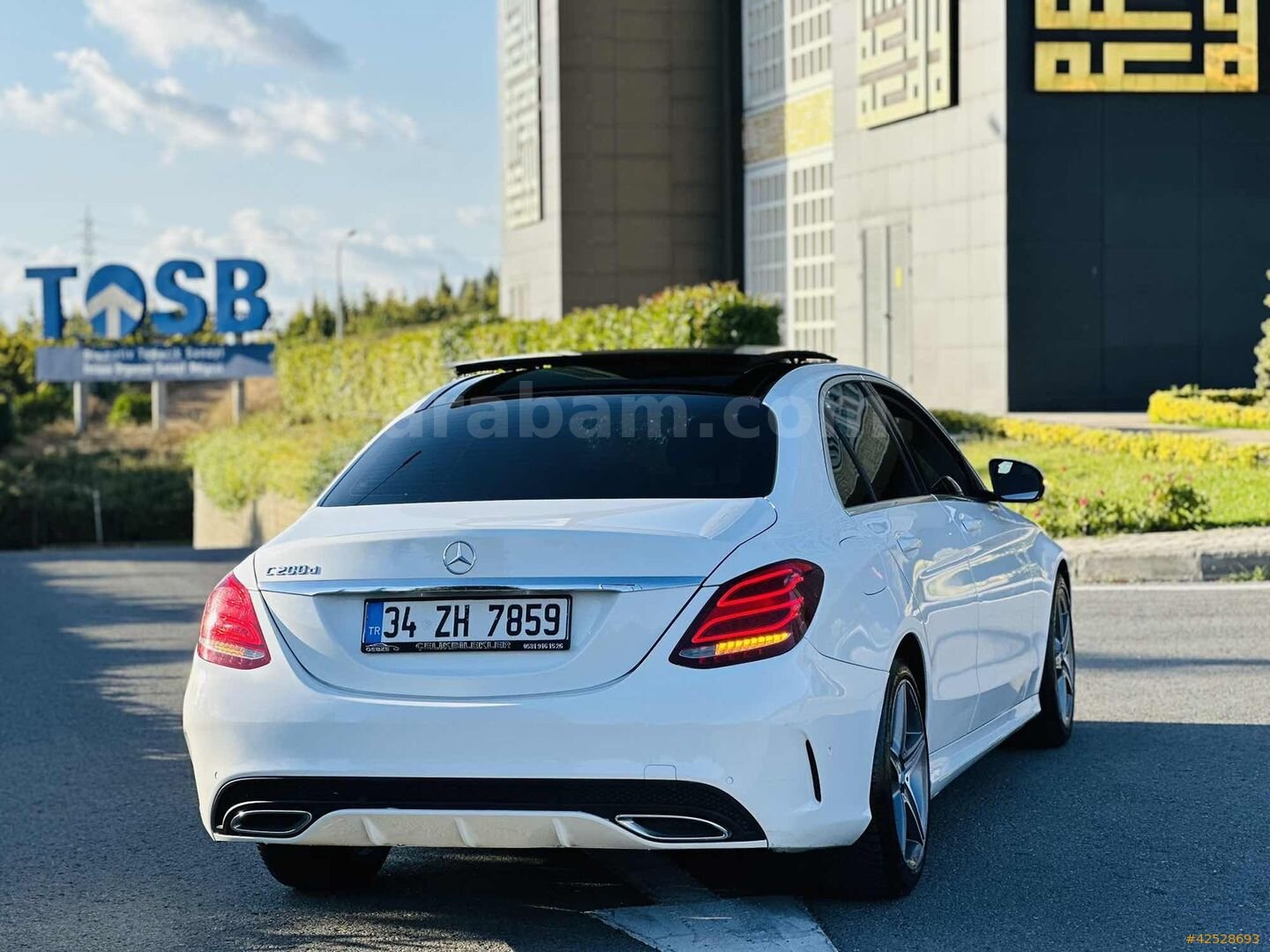 Galeriden Mercedes - Benz C 200 d BlueTEC AMG 2017 Model Kocaeli 170.000 km Beyaz 2