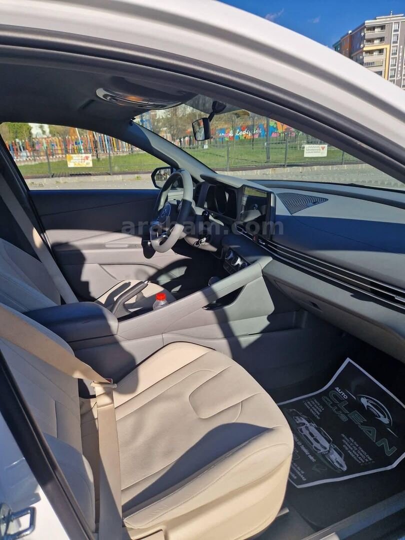 Sahibinden Hyundai Elantra 1.6 MPI Style Comfort 2022 Model Kahramanmaraş 90.000 km Beyaz 7