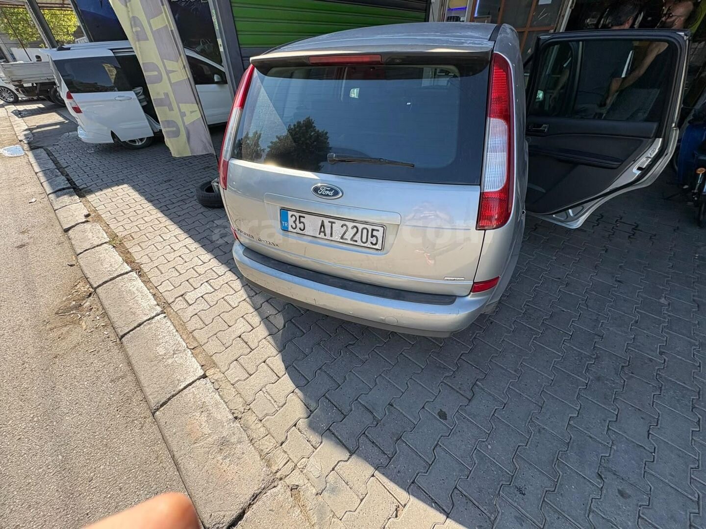 Sahibinden Ford C-Max 1.6 TDCi Ghia 2006 Model İzmir 325.000 km Gri 7