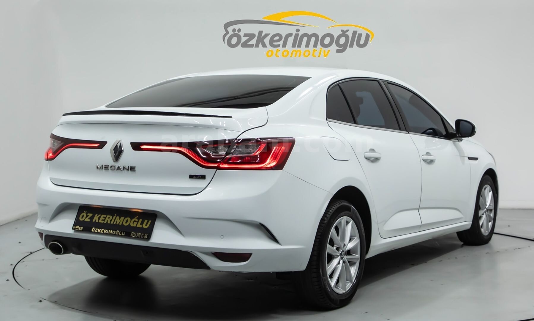 Galeriden Renault Megane 1.5 dCi Touch 2017 Model İstanbul 195.000 km Beyaz 7