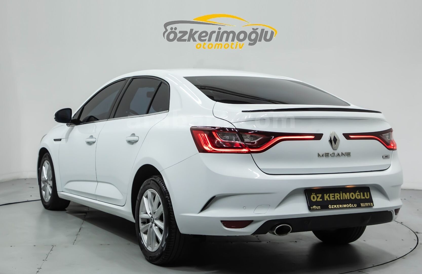 Galeriden Renault Megane 1.5 dCi Touch 2017 Model İstanbul 195.000 km Beyaz 5