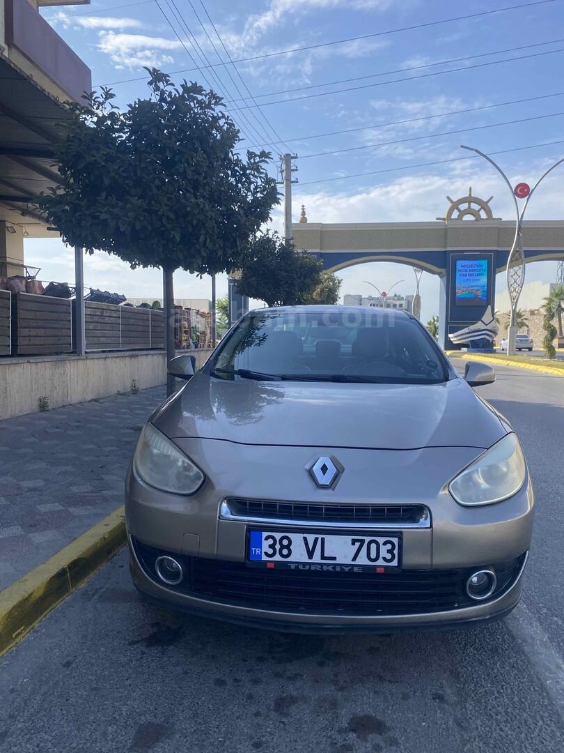 Sahibinden Renault Fluence 1.5 dCi Privilege 2010 Model Kocaeli 230.000 km Kahverengi 1