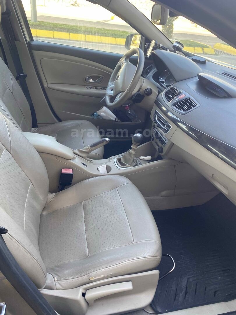 Sahibinden Renault Fluence 1.5 dCi Privilege 2010 Model Kocaeli 230.000 km Kahverengi 5