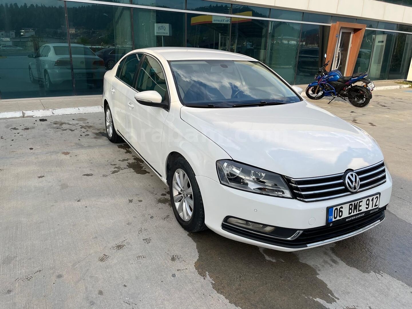 Sahibinden Volkswagen Passat 1.6 TDi BlueMotion Trendline 2014 Model Denizli 308.000 km Beyaz 3
