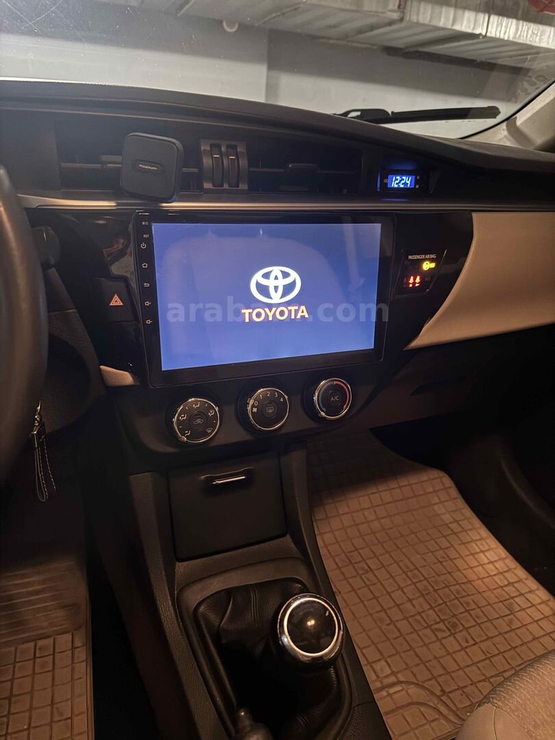 Sahibinden Toyota Corolla 1.33 Life 2016 Model İstanbul 165.000 km Beyaz 5