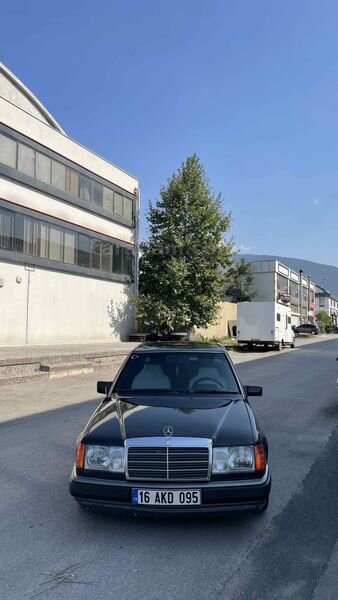 Sahibinden Mercedes - Benz E 200 1993 Model Bursa 405.000 km Siyah