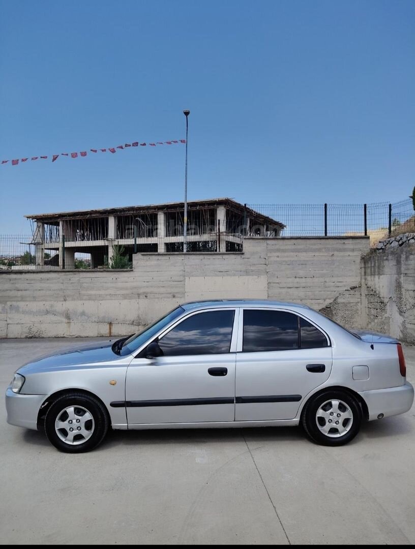 Sahibinden Hyundai Accent 1.3 LX 2002 Model Karabük 282.400 km Gri 3