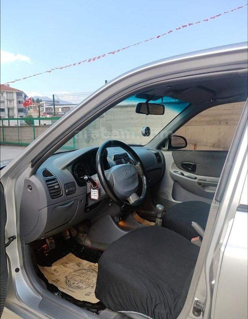 Sahibinden Hyundai Accent 1.3 LX 2002 Model Karabük 282.400 km Gri 6