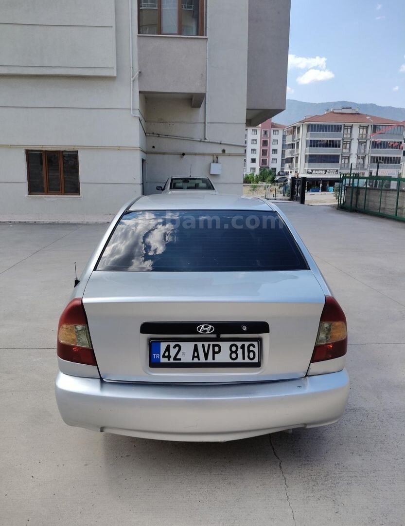 Sahibinden Hyundai Accent 1.3 LX 2002 Model Karabük 282.400 km Gri 4