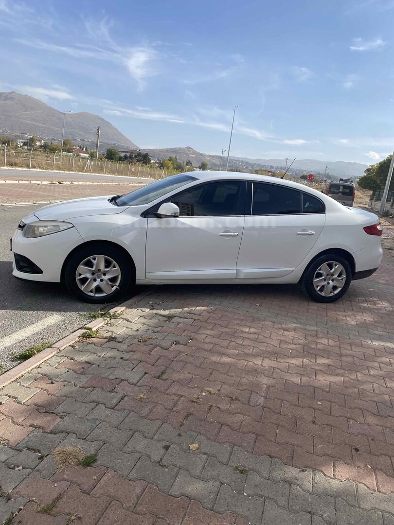 Sahibinden Renault Fluence 1.5 dCi Touch 2014 Model Kayseri 170.000 km Beyaz 7