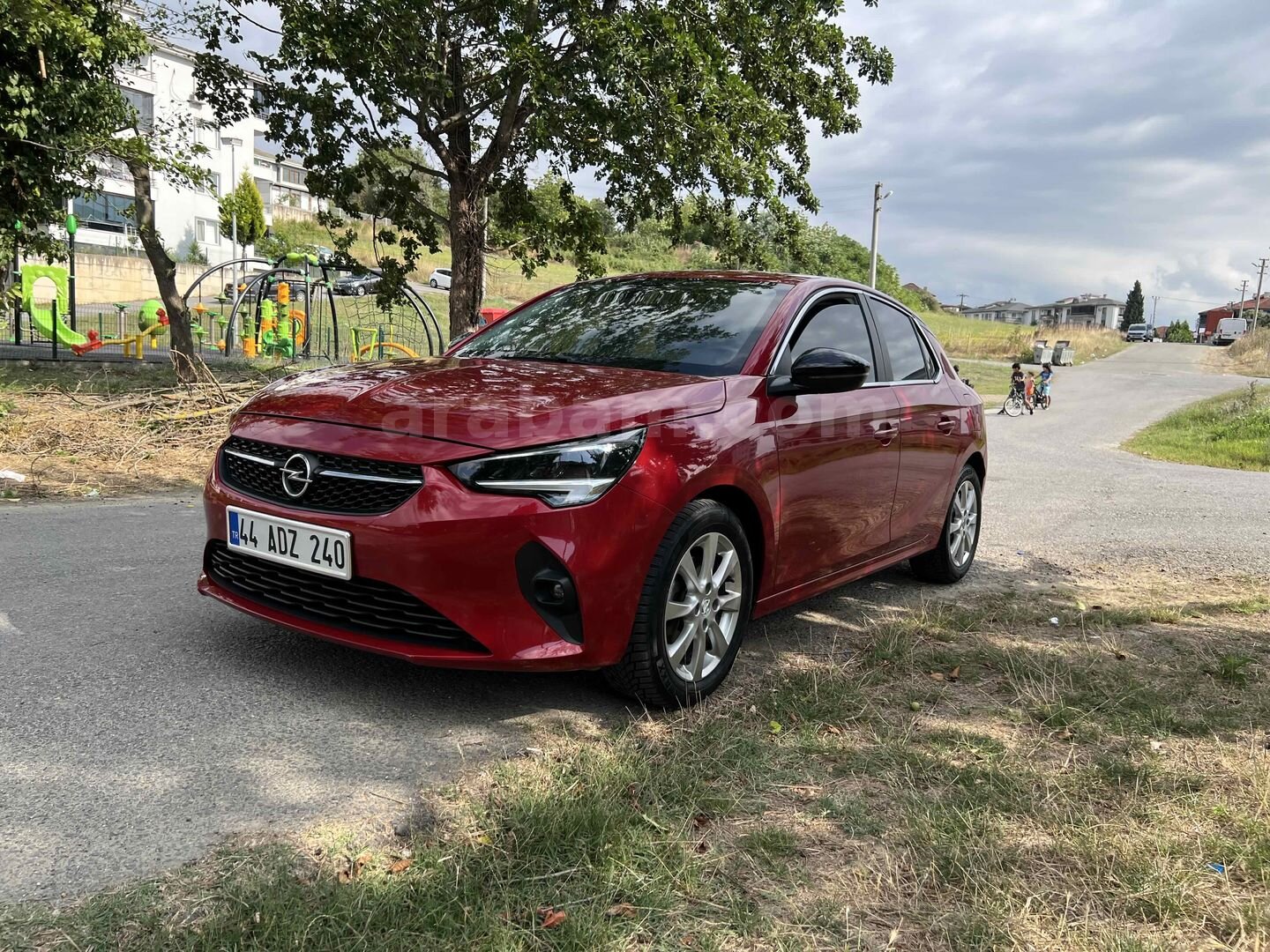 Sahibinden Opel Corsa 1.2 T Edition 2022 Model Sakarya 85.000 km Kırmızı 2
