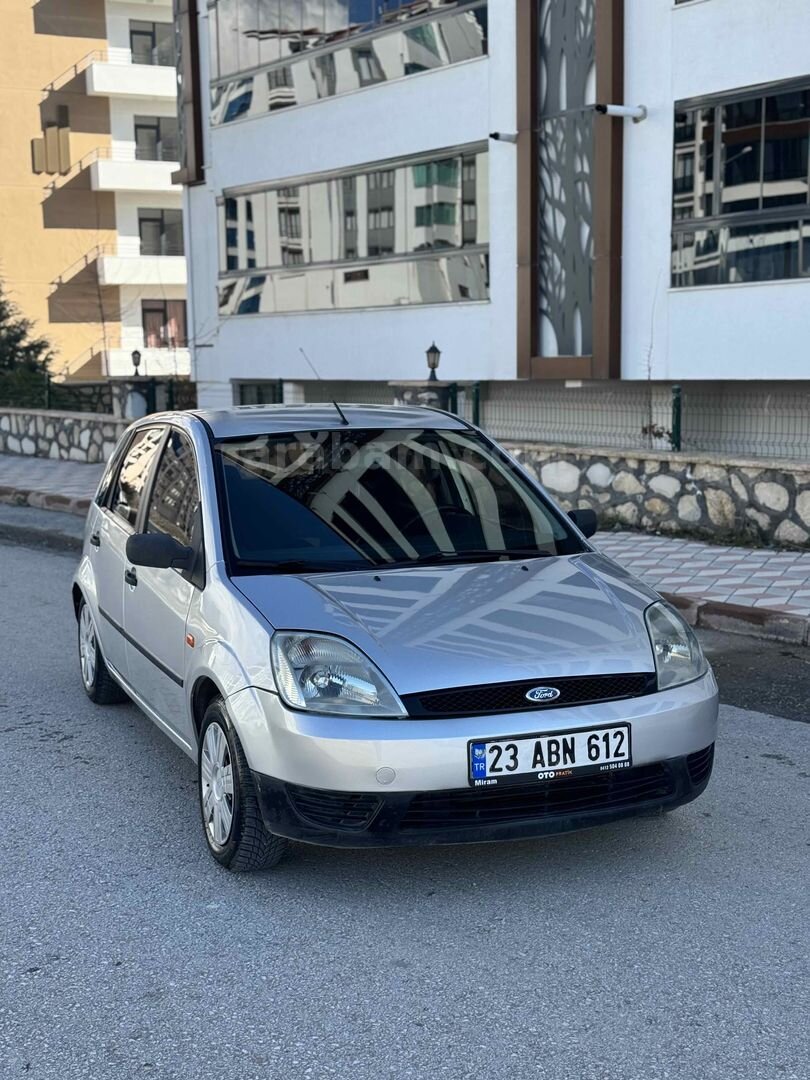 Sahibinden Ford Fiesta 1.4 Comfort 2005 Model Elazığ 252.000 km Gri 1