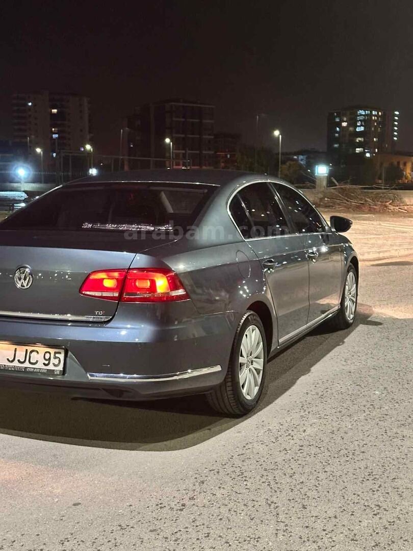 Sahibinden Volkswagen Passat 1.6 TDi BlueMotion Comfortline 2011 Model Ankara 287.000 km Füme 5