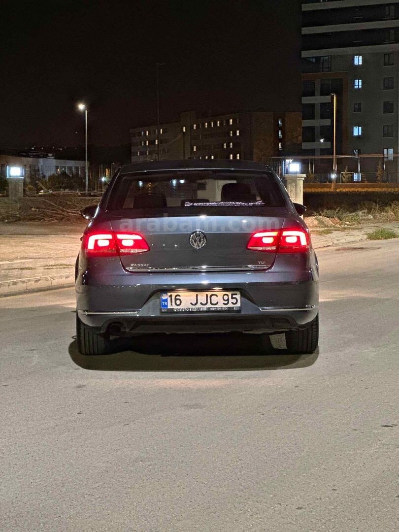 Sahibinden Volkswagen Passat 1.6 TDi BlueMotion Comfortline 2011 Model Ankara 287.000 km Füme 2