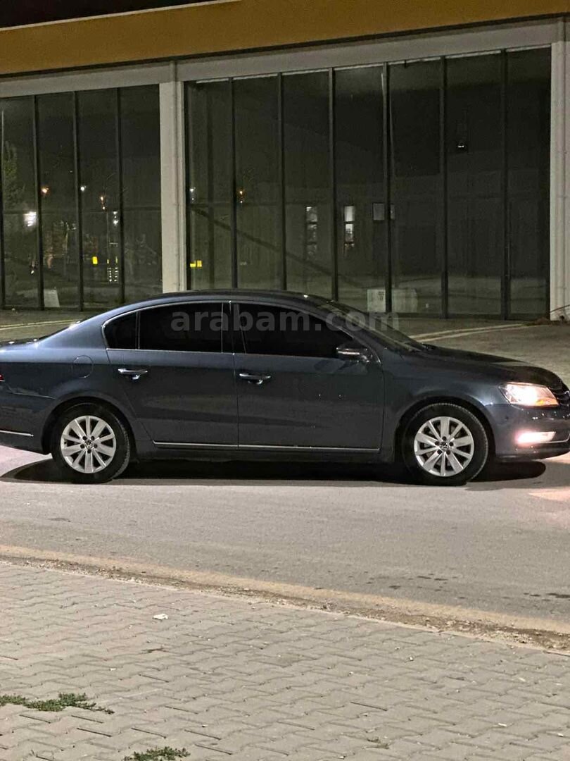 Sahibinden Volkswagen Passat 1.6 TDi BlueMotion Comfortline 2011 Model Ankara 287.000 km Füme 7
