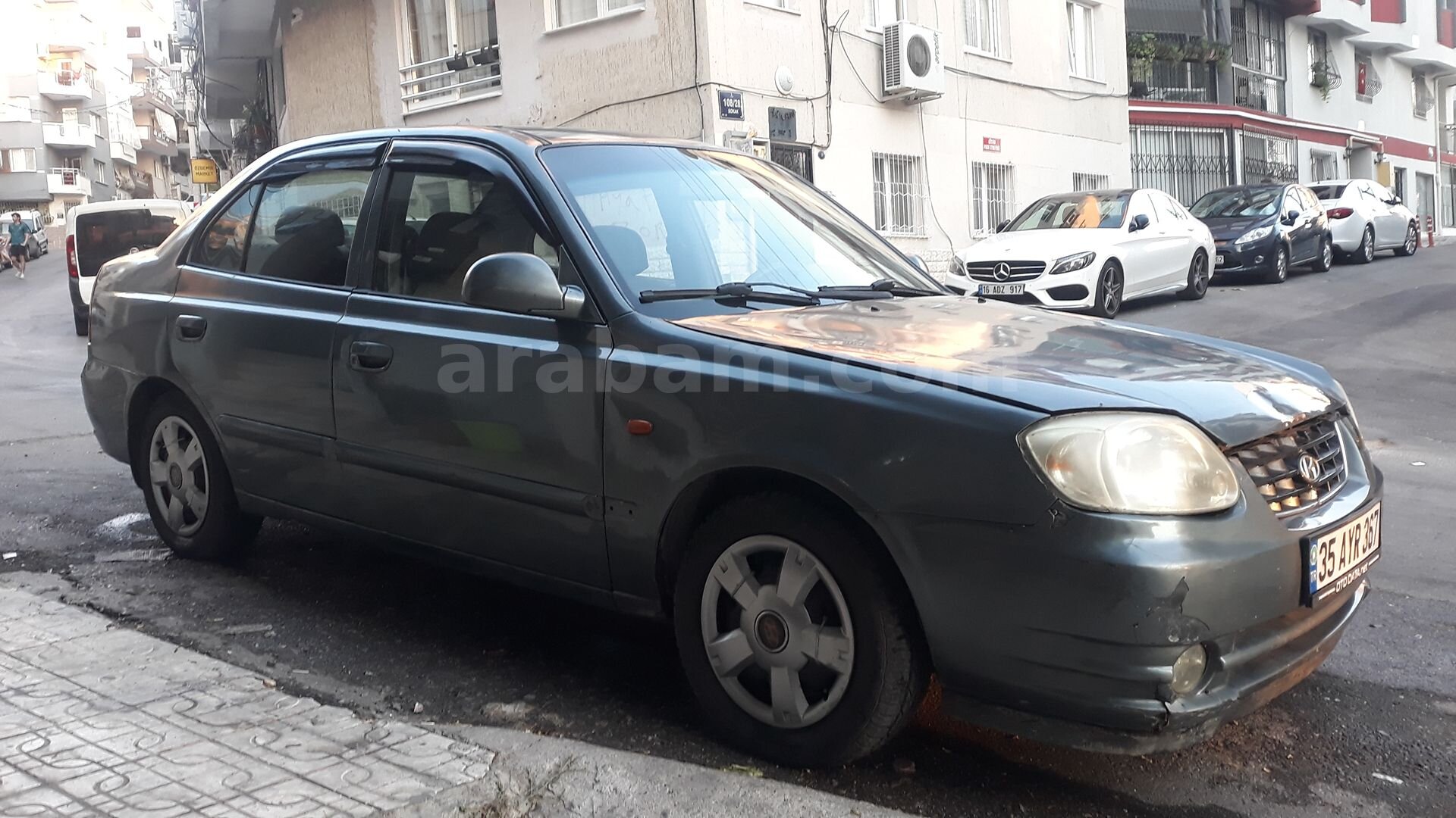 Sahibinden Hyundai Accent 1.5 CRDi Admire 2005 Model İzmir 243.500 km Füme 1