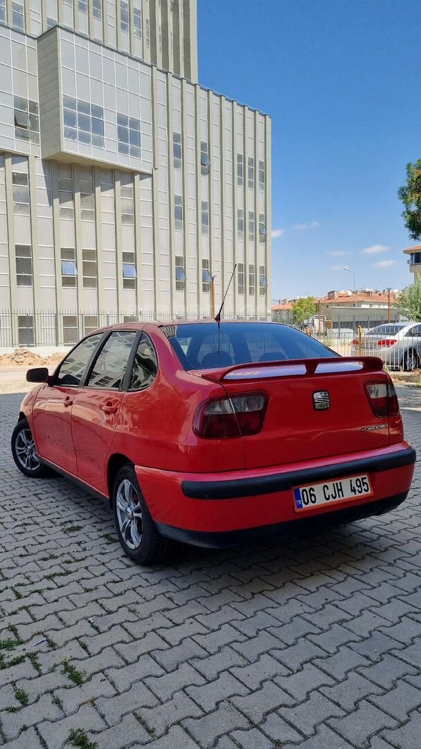 Sahibinden Seat Cordoba 1.6 Signo 2000 Model Ankara 209.000 km Kırmızı 5