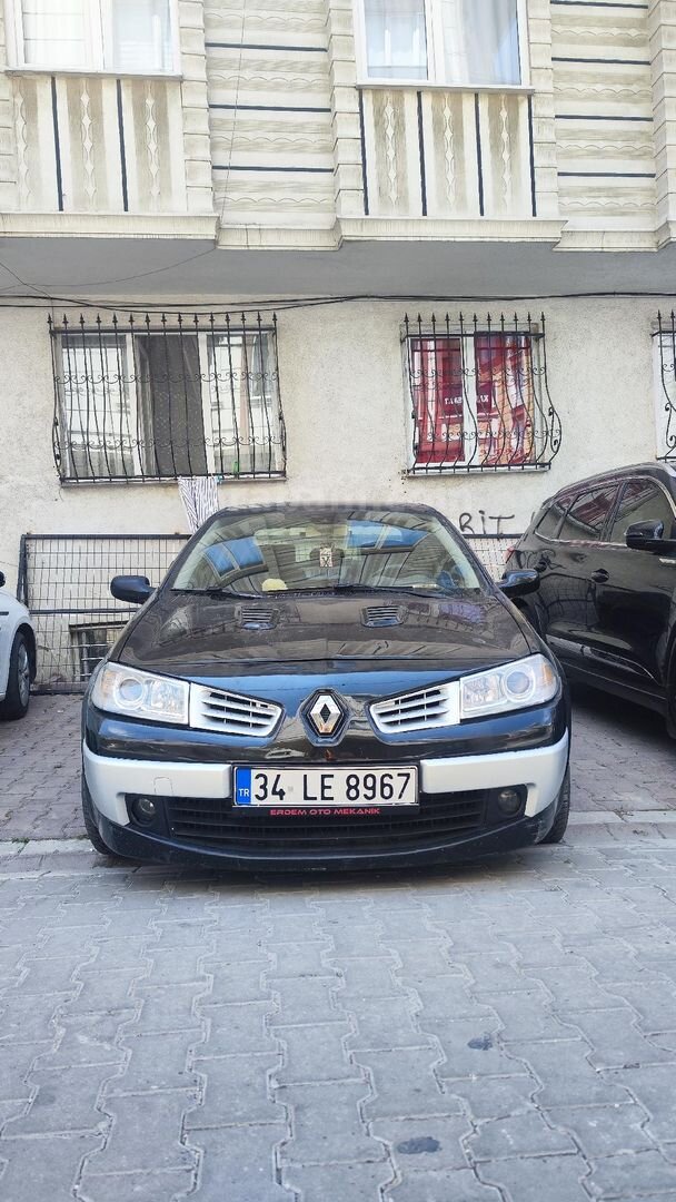 Sahibinden Renault Megane 1.5 dCi Extreme 2008 Model İstanbul 301.000 km Siyah 3