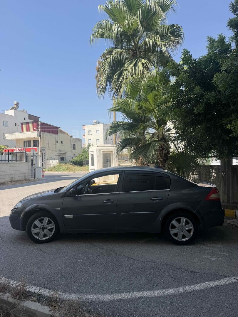 Galeriden Renault Megane 1.5 dCi Expression 2007 Model Mersin 390.000 km Gri 5