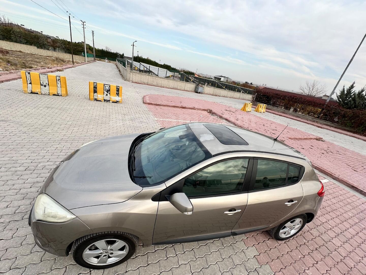 Sahibinden Renault Megane 1.5 dCi Expression 2011 Model Konya 188.000 km Kahverengi 4