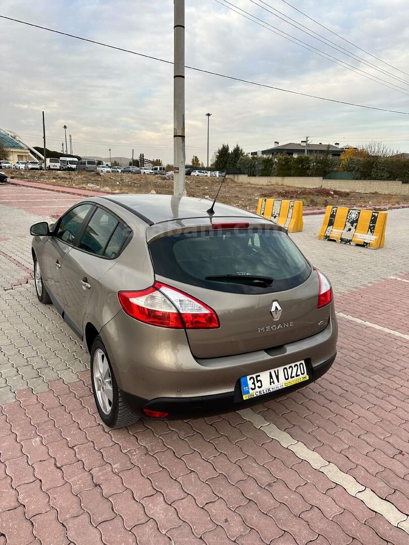 Sahibinden Renault Megane 1.5 dCi Expression 2011 Model Konya 188.000 km Kahverengi 5
