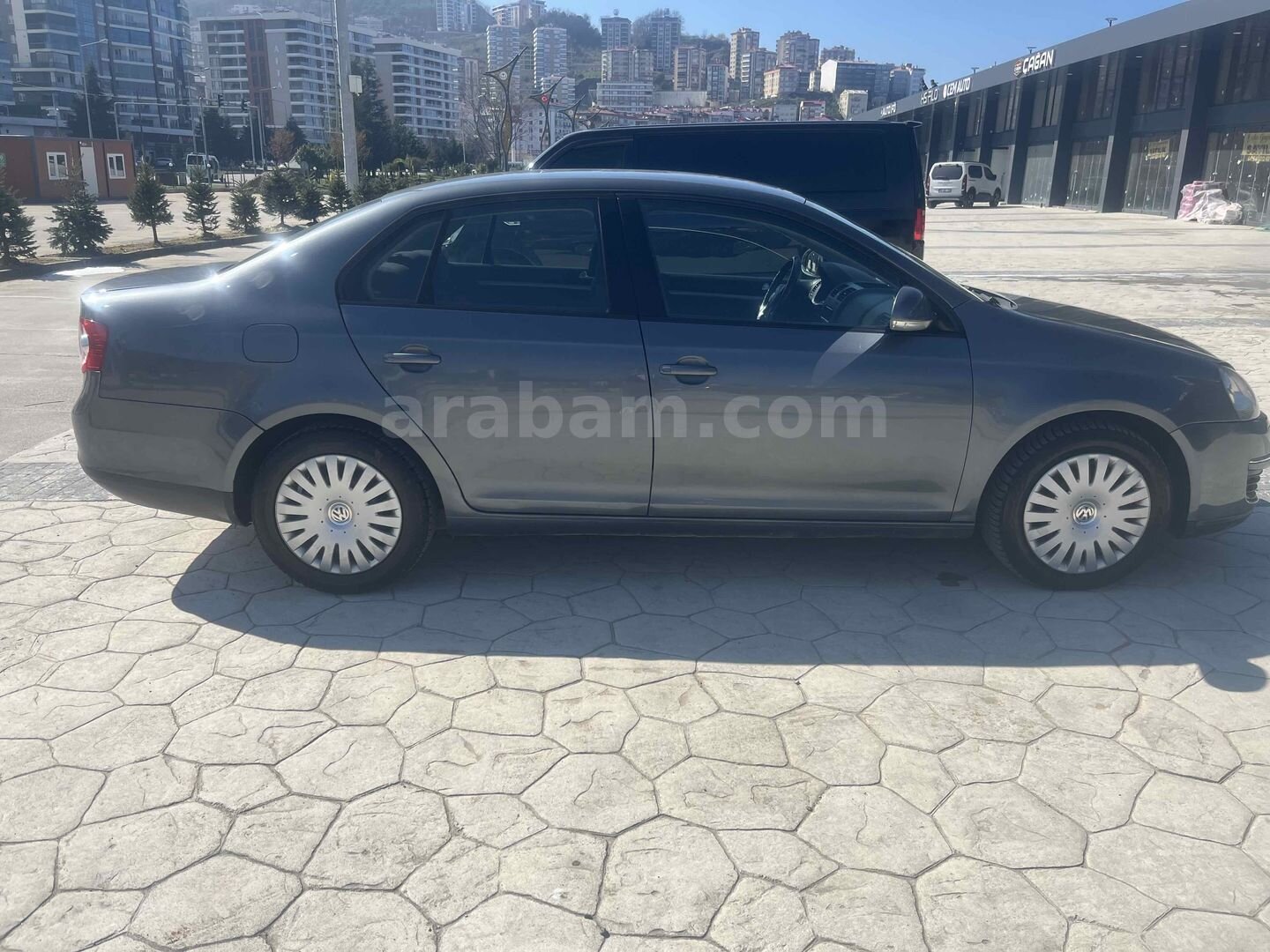 Sahibinden Volkswagen Jetta 1.6 TDi Comfortline 2010 Model Giresun 364.000 km Gri 3
