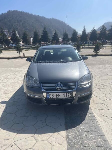 Sahibinden Volkswagen Jetta 1.6 TDi Comfortline 2010 Model Giresun 364.000 km Gri