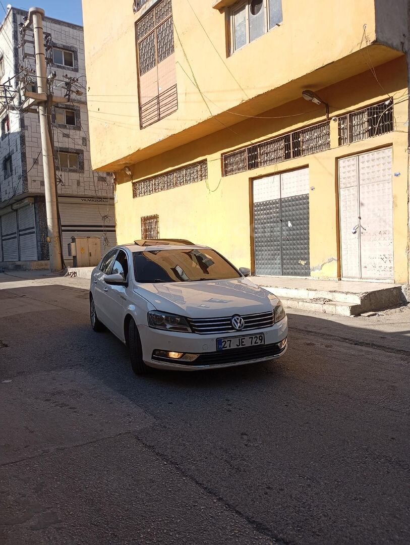 Sahibinden Volkswagen Passat 1.6 TDi BlueMotion Comfortline 2014 Model Gaziantep 310.000 km Beyaz 4