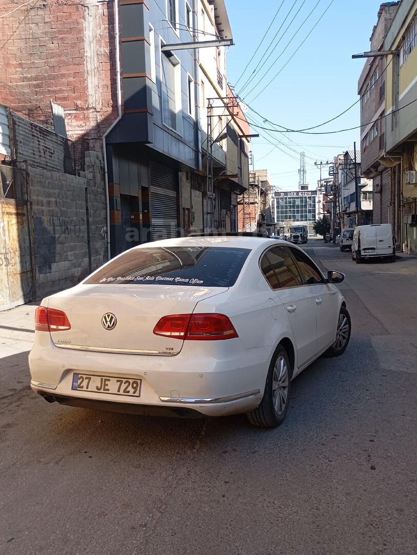 Sahibinden Volkswagen Passat 1.6 TDi BlueMotion Comfortline 2014 Model Gaziantep 310.000 km Beyaz 7