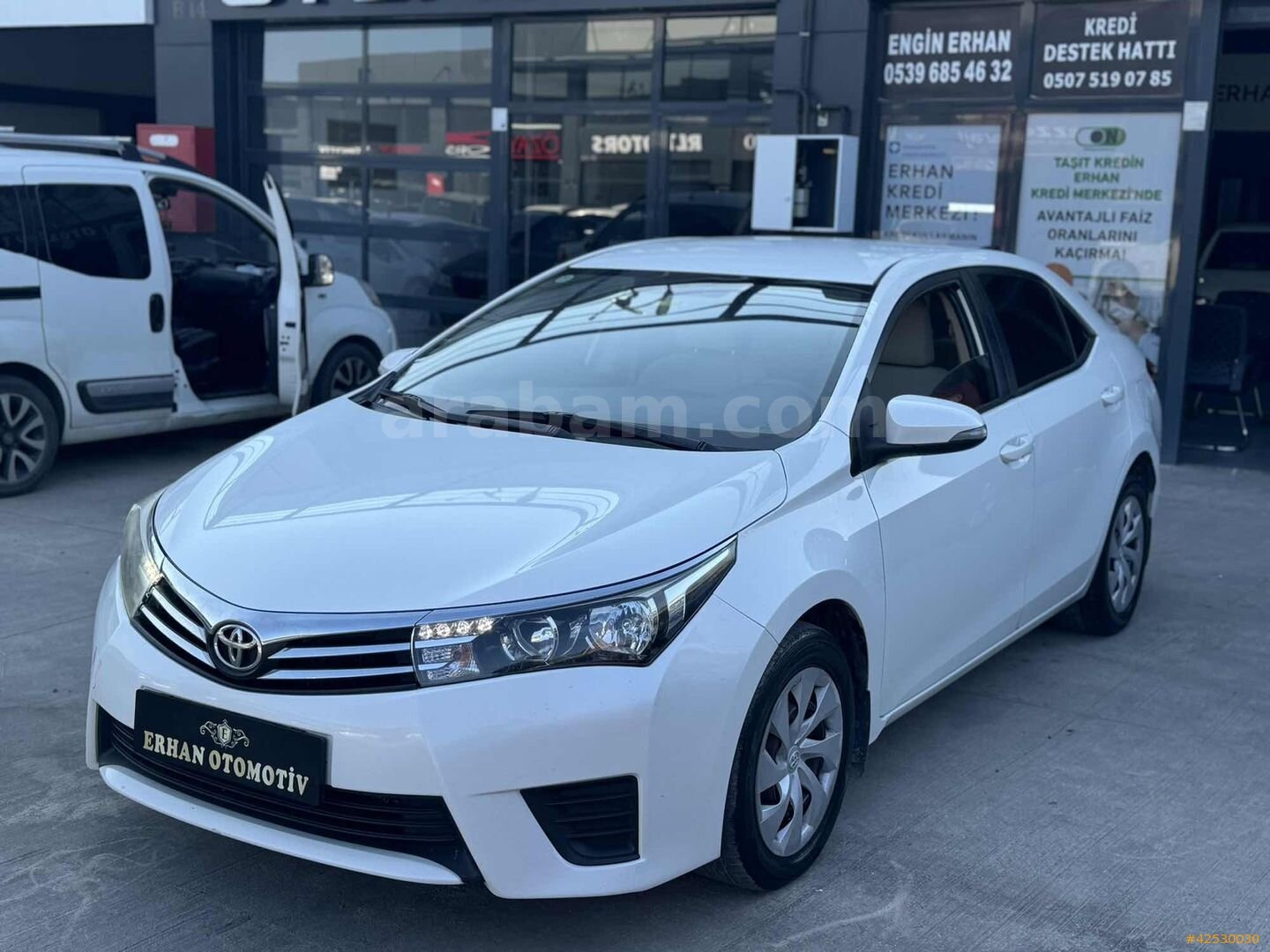 Galeriden Toyota Corolla 1.33 Life 2015 Model Tekirdağ 156.000 km Beyaz 1
