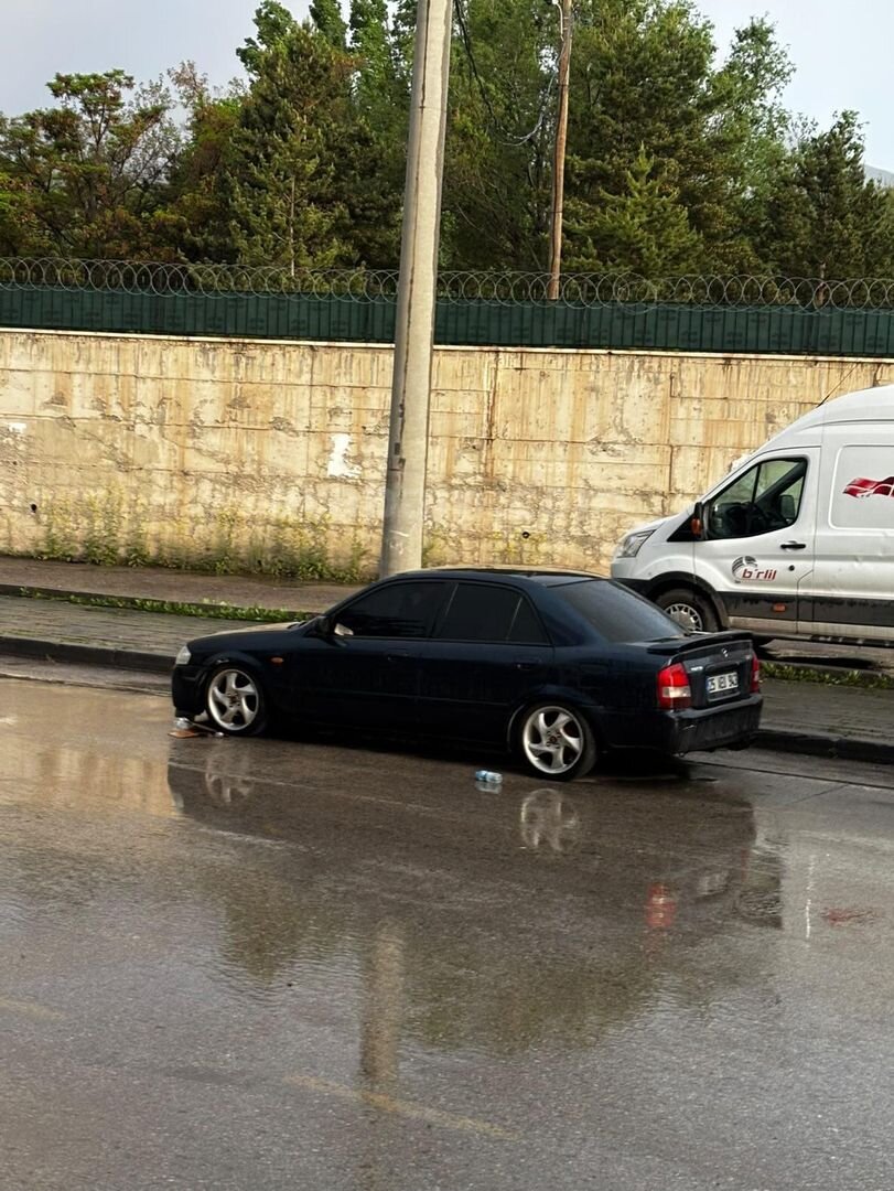 Sahibinden Mazda 323 1.5 Familia 1999 Model 3