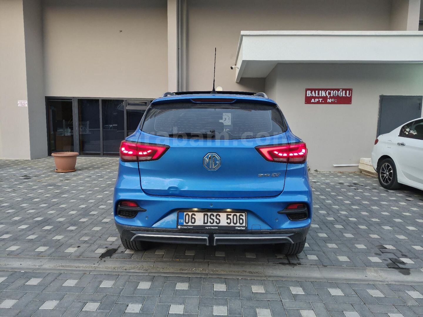 Sahibinden MG ZS EV Luxury 2023 Model 73.000 km Mavi (metalik) 2
