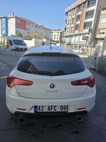 Sahibinden Alfa Romeo Giulietta 1.4 TB MultiAir Distinctive 2011 Model TAKAS OLUR. 4