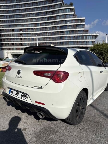 Sahibinden Alfa Romeo Giulietta 1.6 JTD Distinctive 2012 Model 252.000 km Beyaz
