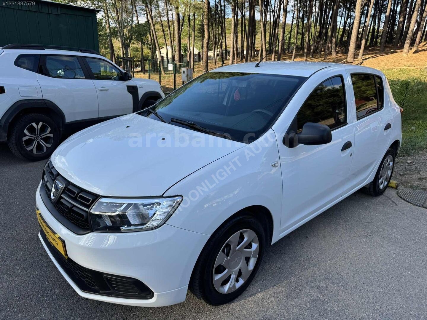 Galeriden Dacia Sandero 1.0 Ambiance 2019 Model İstanbul 64.000 km Beyaz 2