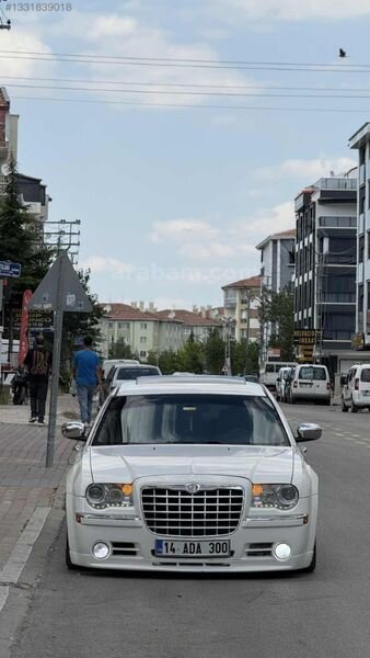 Galeriden Chrysler 300 C 3.0 CRD 2007 Model Ankara 345.000 km Beyaz