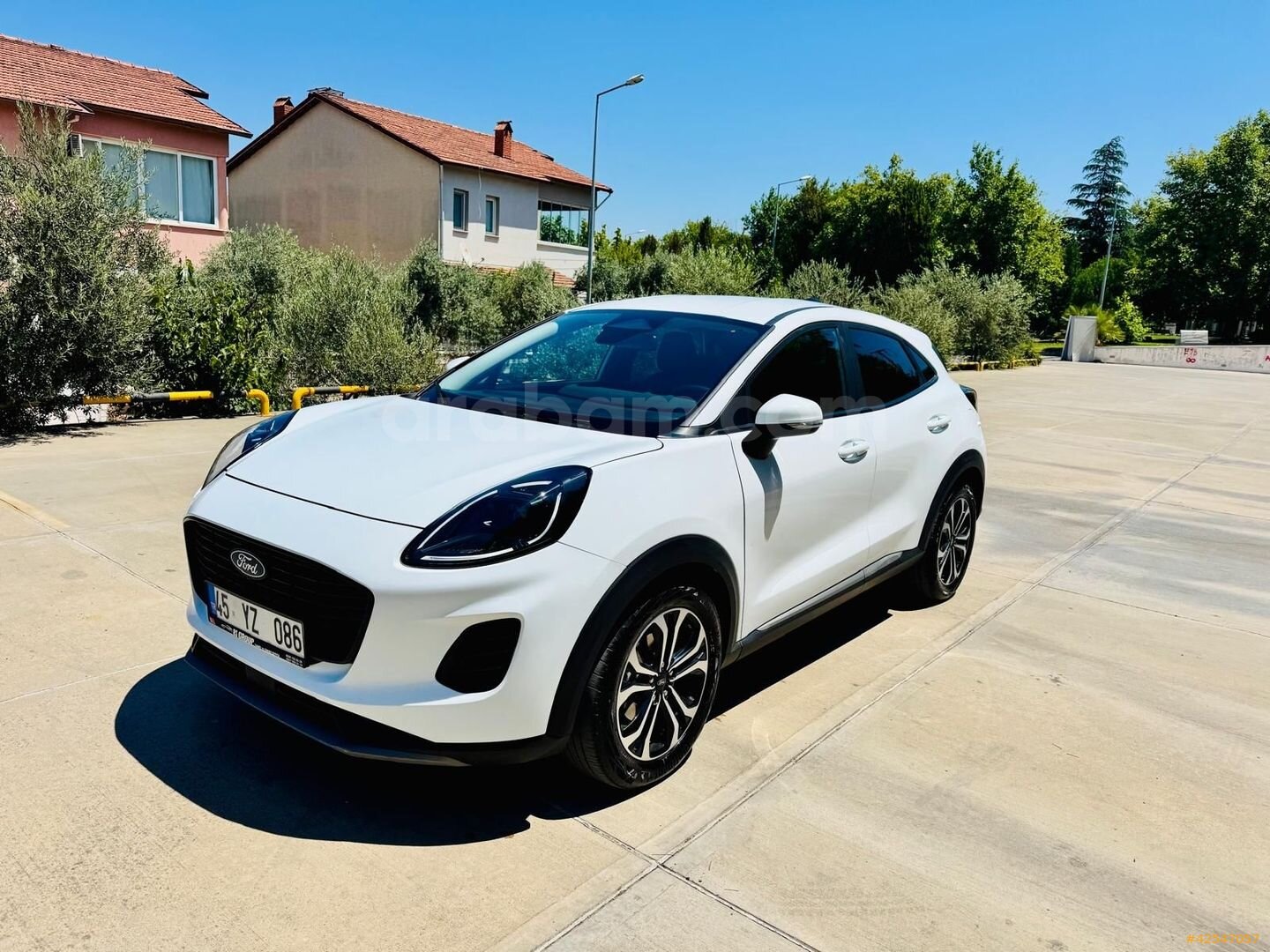 25 ÇIKIŞLI 43KM ÇOK TEMİZ FORD PUMA TİTANİUM HİBRİT 2