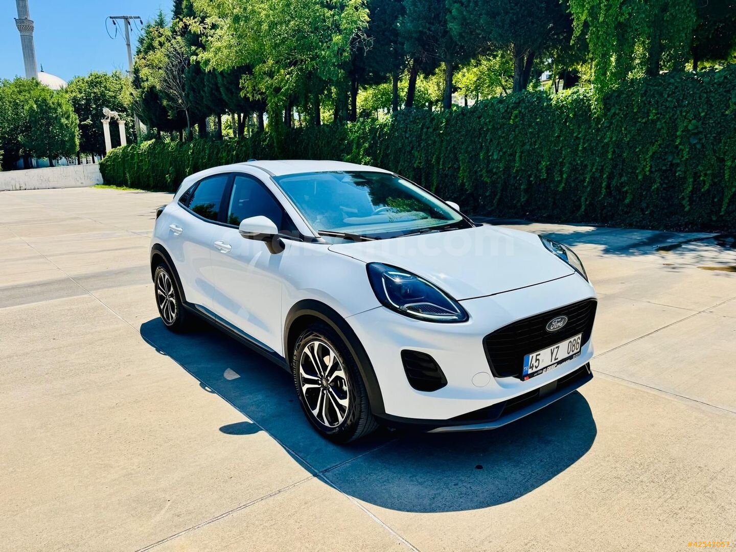 25 ÇIKIŞLI 43KM ÇOK TEMİZ FORD PUMA TİTANİUM HİBRİT 1