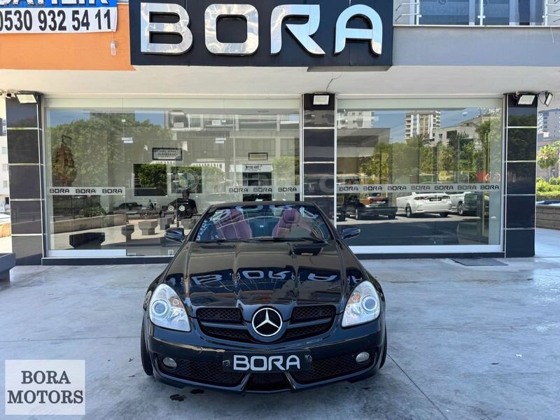 Galeriden Mercedes - Benz SLK 200 Kompressor 2010 Model Mersin 140.000 km Siyah