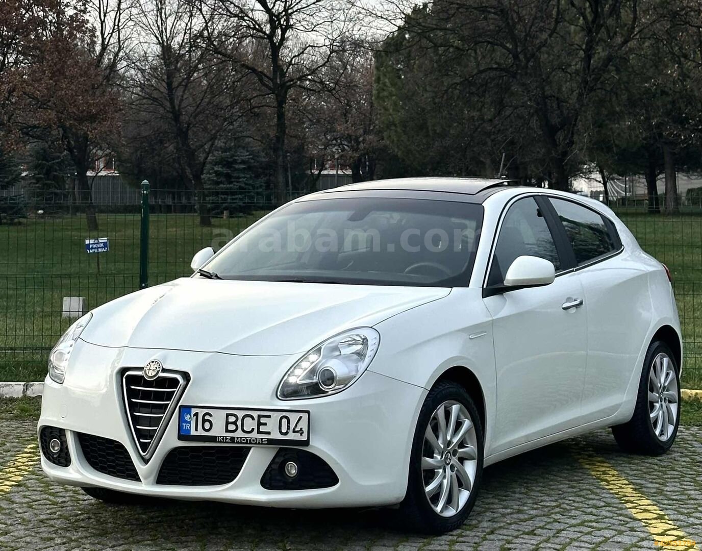 İKİZ MOTORS GİULİETTA 42BİN KM CAM TAVAN OTMATİK 170HP