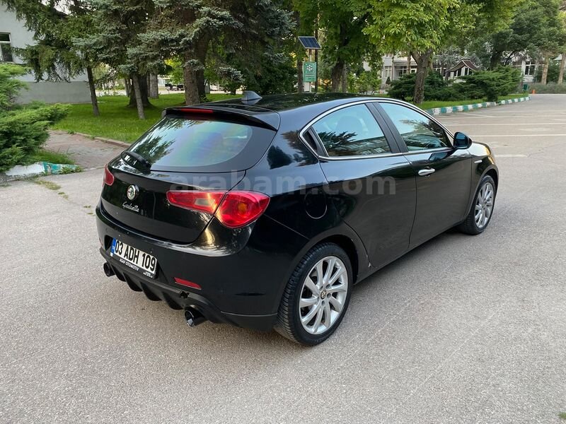 Mühendisten Jülyet (Giulietta 2011 JTDm 105 HP Dist. Taba Deri) 5