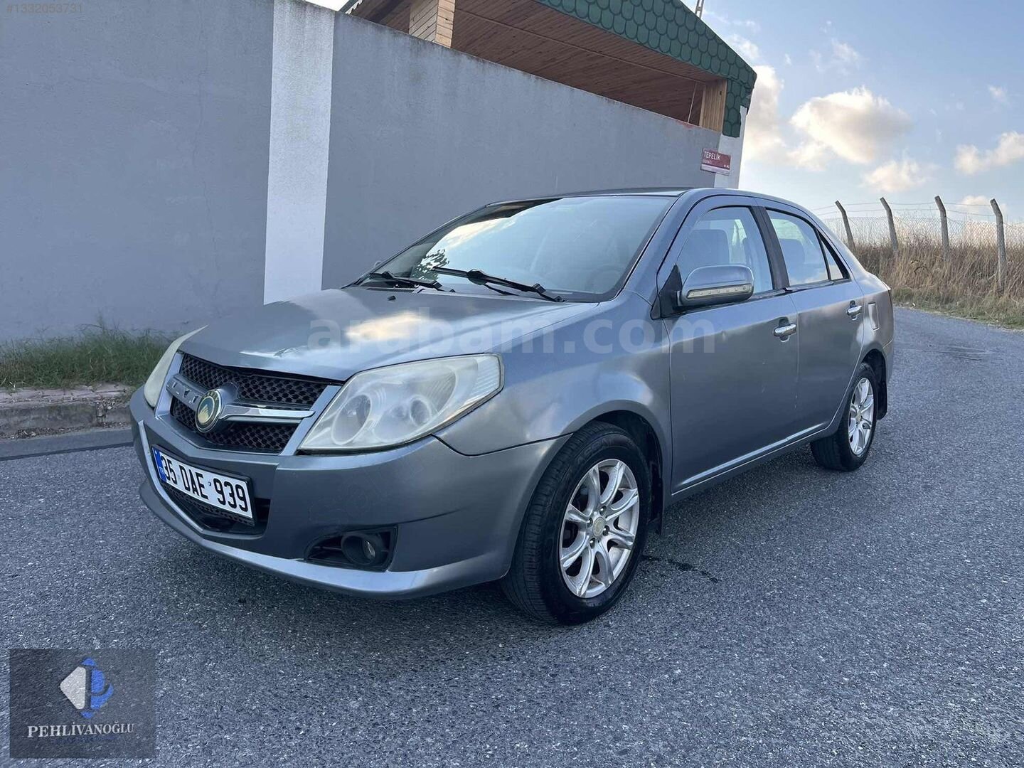 Galeriden Geely Familia 1.5 Comfort 2009 Model İstanbul 250.000 km Gri 6