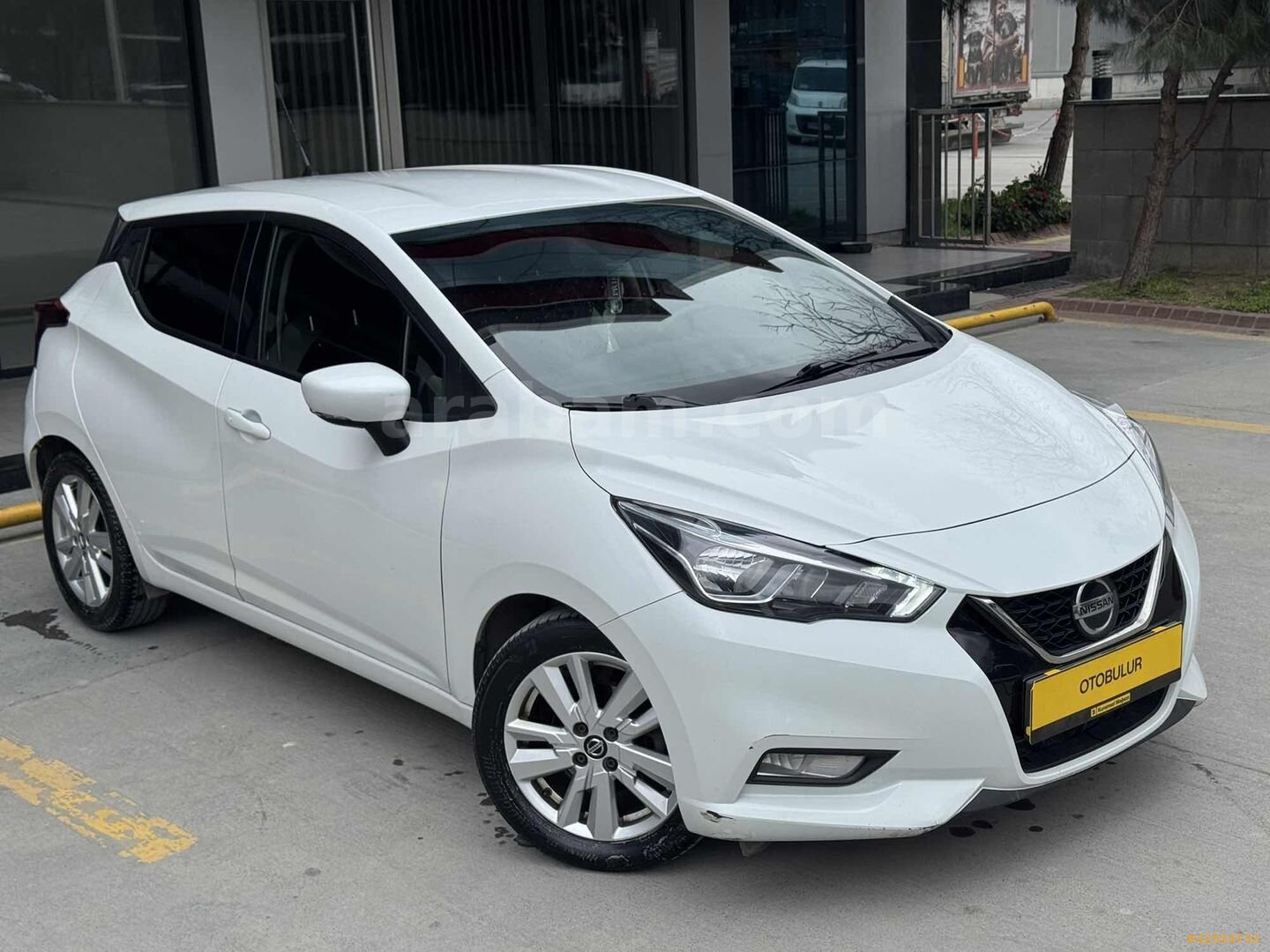 Galeriden Nissan Micra 1.2 Tekna 2020 Model İstanbul 92.000 km Beyaz 1