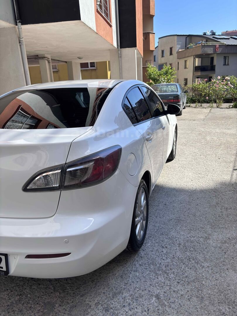 Mazda 3 dizel 4