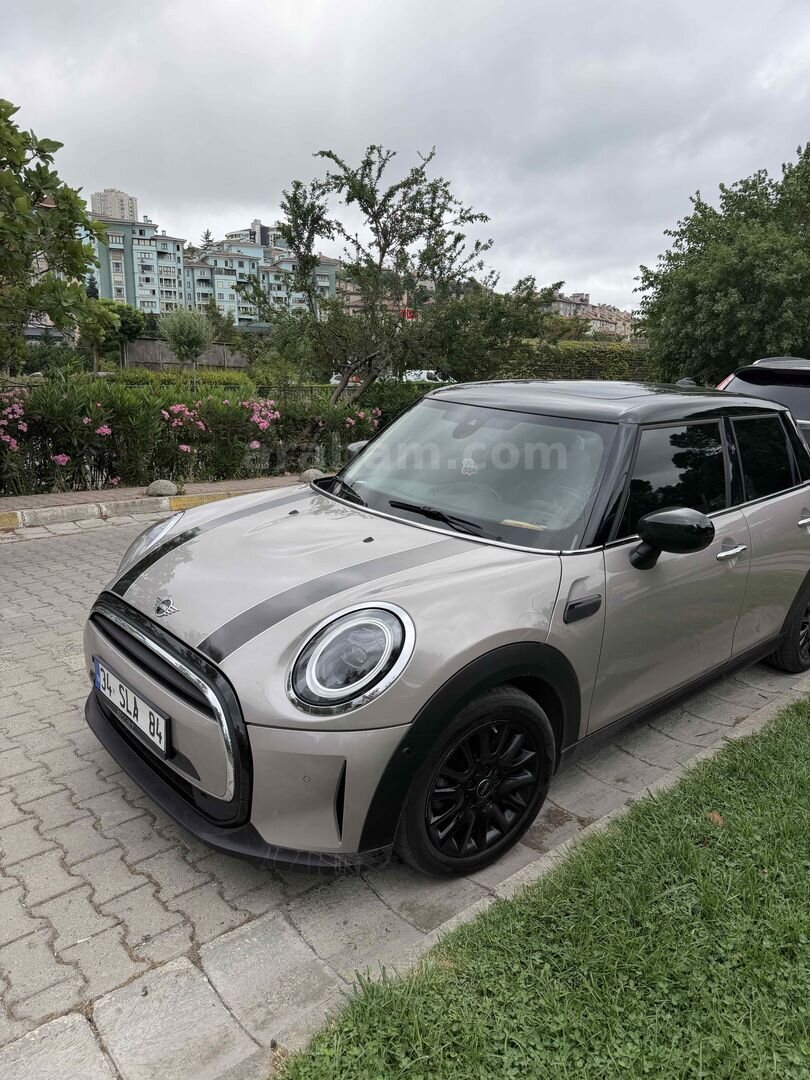 Sahibinden Mini Cooper 1.5 Signature 2024 Model 1