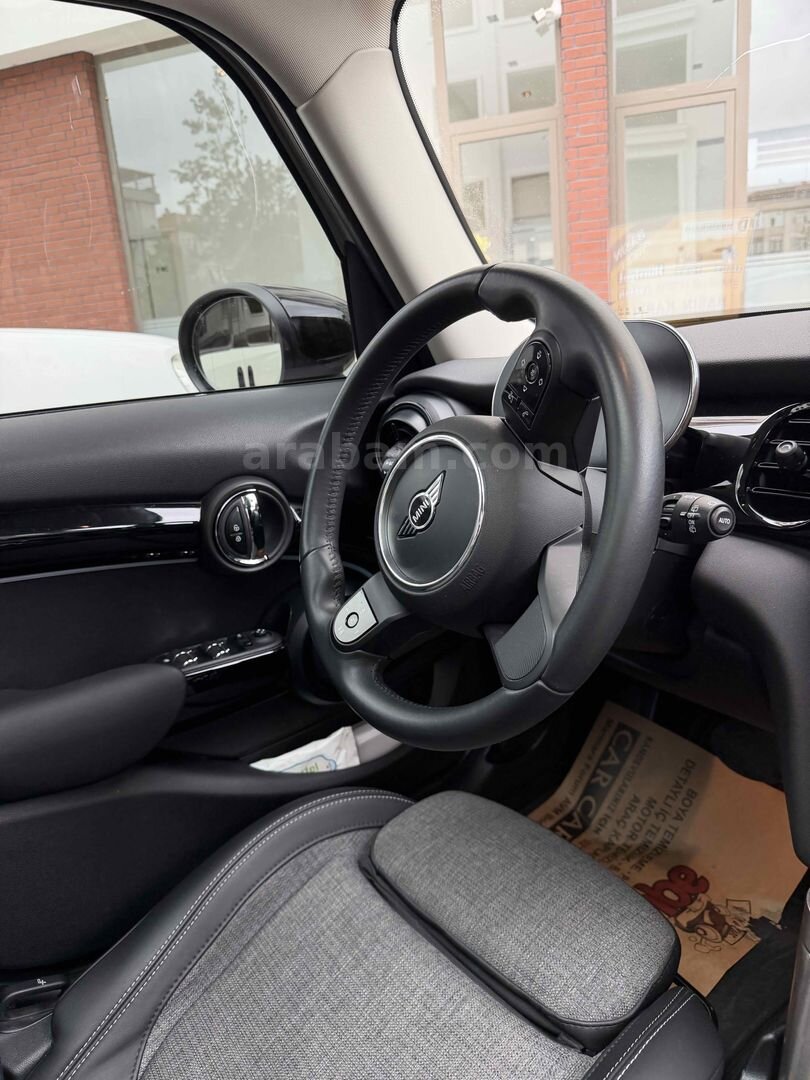 Sahibinden Mini Cooper 1.5 Signature 2024 Model 3